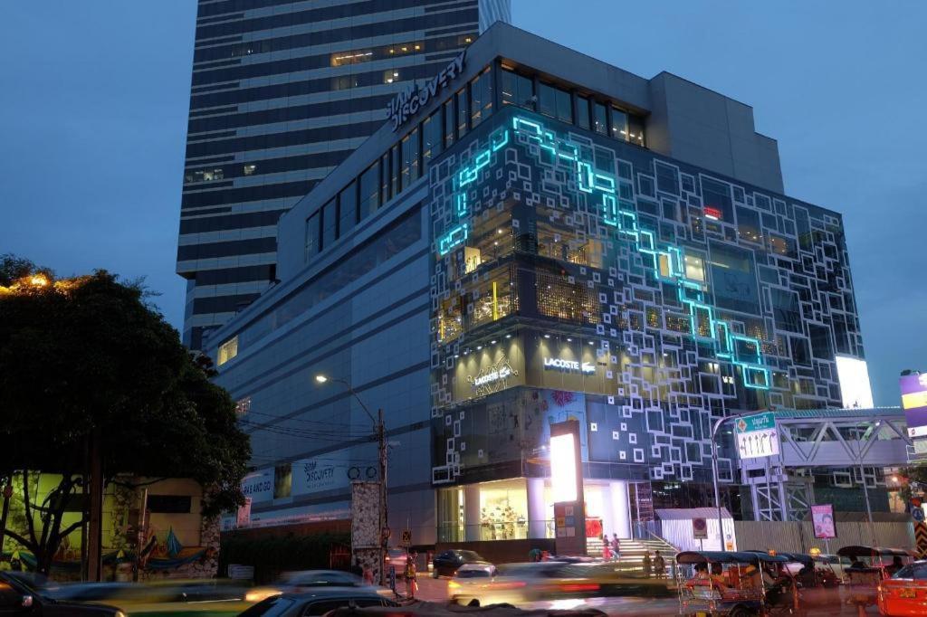 Vm1 Hostel Bangkok Bagian luar foto