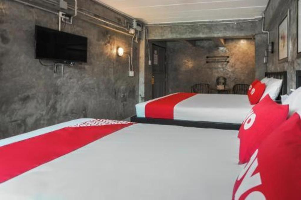 Vm1 Hostel Bangkok Bagian luar foto