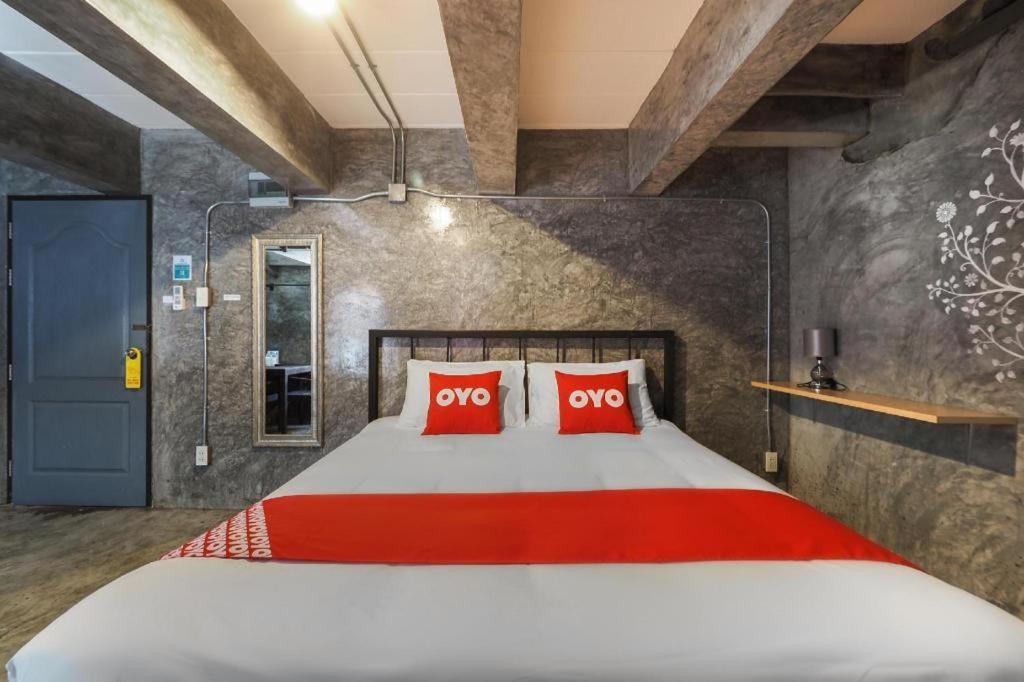 Vm1 Hostel Bangkok Bagian luar foto